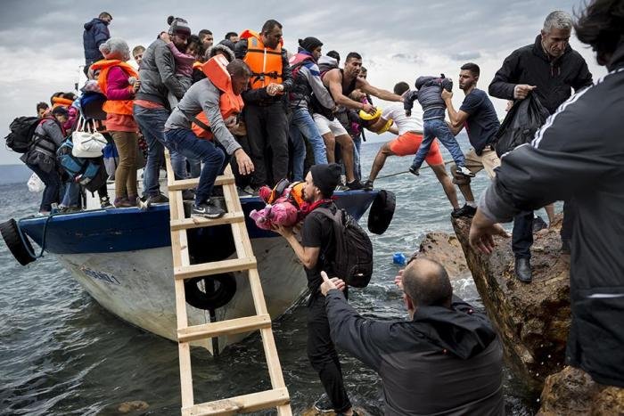 Petition: Process All Asylum Seekers Off-Shore Using Foreign Aid Budget